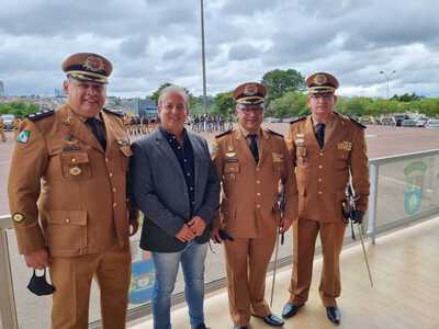 AMCG prestigia troca de comando do 1º BPM